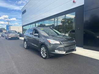 Used 2016 Ford Escape SE w/ SE Chrome Package image 1