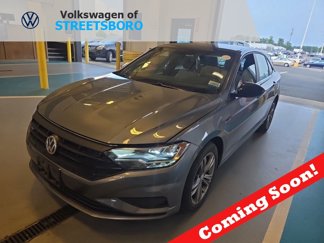 Used 2019 Volkswagen Jetta R-Line image 1