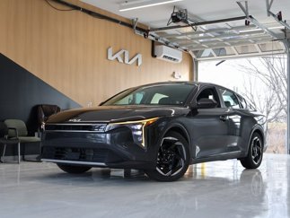 New 2025 Kia K4 EX image 1