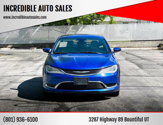 Used 2015 Chrysler 200 Limited image 1