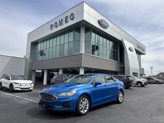 Used 2020 Ford Fusion SE image 1