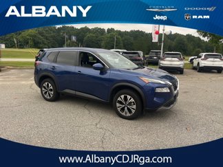 Used 2023 Nissan Rogue SV image 1