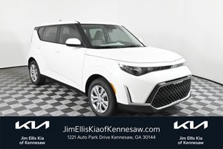 New 2025 Kia Soul LX image 1