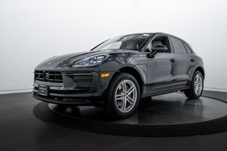Certified 2025 Porsche Macan image 1