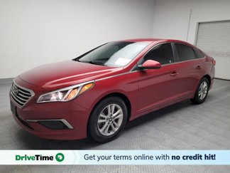 Used 2016 Hyundai Sonata SE image 1