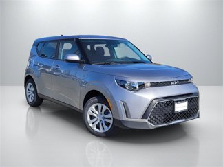 New 2025 Kia Soul LX image 1
