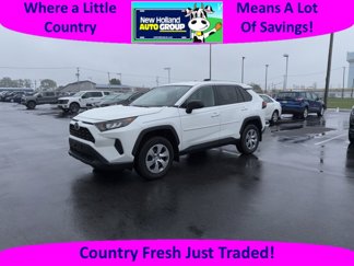 Used 2022 Toyota RAV4 LE image 1