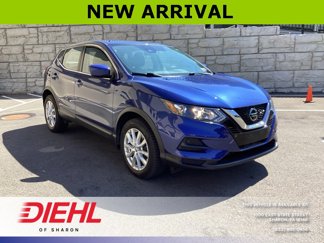 Used 2022 Nissan Rogue Sport S image 1