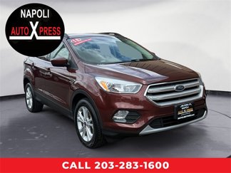 Used 2018 Ford Escape SE image 1