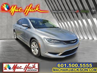 Used 2017 Chrysler 200 Limited Platinum w/ Comfort & Convenience Group image 1