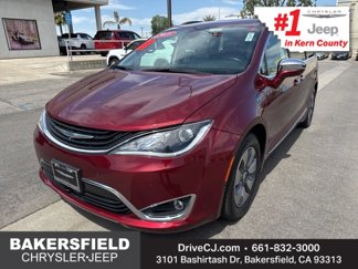 Used 2018 Chrysler Pacifica Limited w/ Advanced Safetytec Group image 1
