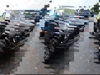New 2025 GMC Canyon Elevation w/ Convenience Package image 1
