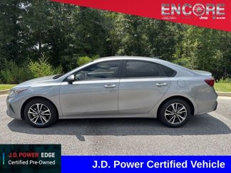 Used 2024 Kia Forte LXS image 1