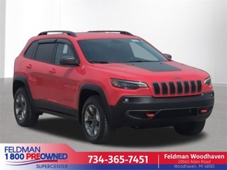 Certified 2019 Jeep Cherokee Trailhawk w/ Cold Weather Group image 1