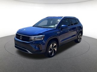 Used 2024 Volkswagen Taos SE image 1