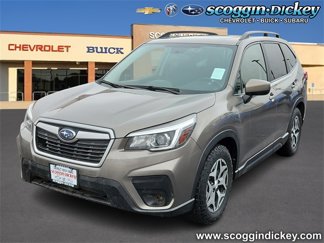 Used 2020 Subaru Forester Premium image 1