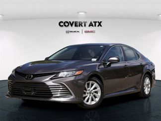 Used 2023 Toyota Camry LE image 1