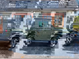 Used 2022 Jeep Wrangler Unlimited Sahara image 1