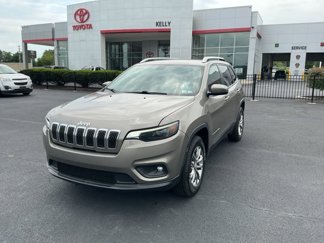 Used 2019 Jeep Cherokee Latitude Plus w/ Cold Weather Group image 1