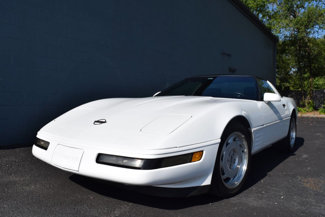 Used 1992 Chevrolet Corvette Coupe image 1