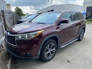 Used 2016 Toyota Highlander XLE image 1