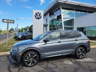 Used 2022 Volkswagen Tiguan SEL R-Line image 1