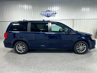 Used 2015 Dodge Grand Caravan SXT image 1