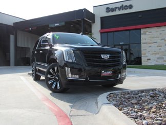 Used 2017 Cadillac Escalade Luxury image 1