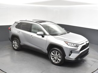 Used 2020 Toyota RAV4 XLE Premium image 1