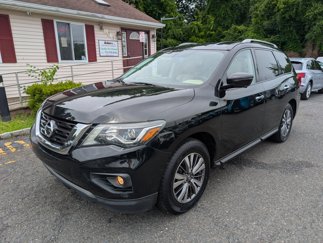 Used 2019 Nissan Pathfinder SL image 1