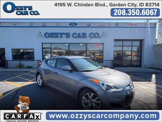 Used 2016 Hyundai Veloster image 1
