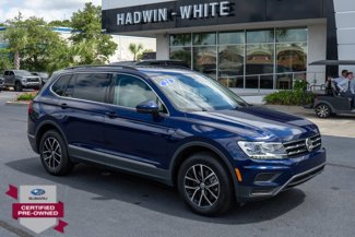 Used 2021 Volkswagen Tiguan SE w/ Panoramic Sunroof Package image 1