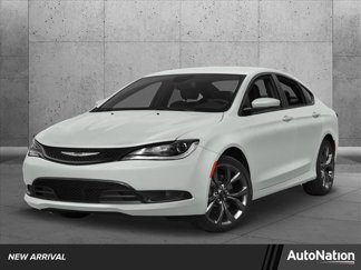 Used 2015 Chrysler 200 Limited image 1