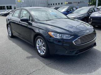 Used 2020 Ford Fusion SE image 1