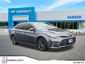 Used 2017 Toyota Avalon Touring image 1