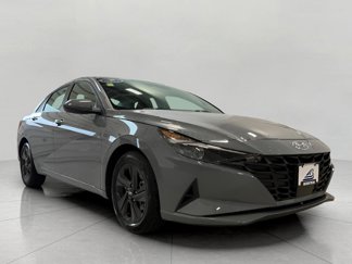 Used 2022 Hyundai Elantra SEL w/ Convenience Package image 1