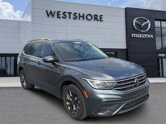 Used 2022 Volkswagen Tiguan SE image 1