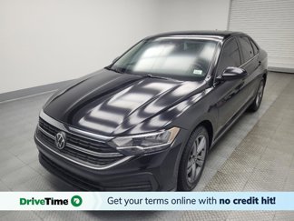 Used 2024 Volkswagen Jetta SE image 1