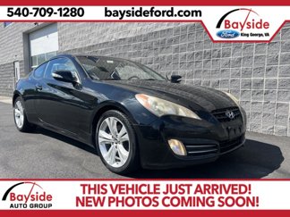 Used 2010 Hyundai Genesis 3.8 image 1