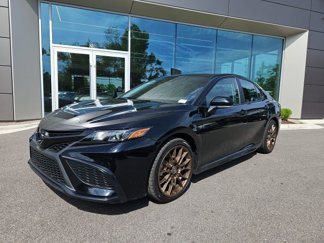 Used 2023 Toyota Camry SE image 1