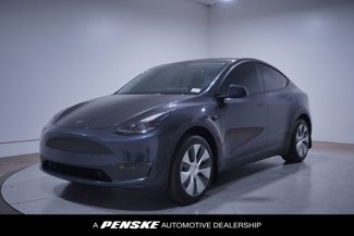 Used 2024 Tesla Model Y 2WD image 1