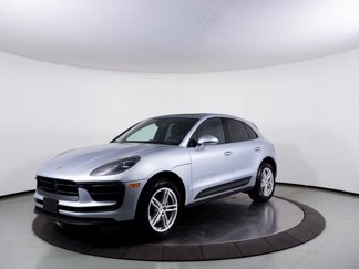 Used 2024 Porsche Macan image 1