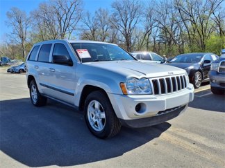 Used 2007 Jeep Grand Cherokee Laredo image 1