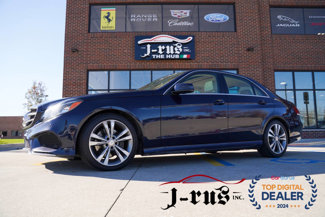 Used 2016 Mercedes-Benz E 350 4MATIC Sedan image 1