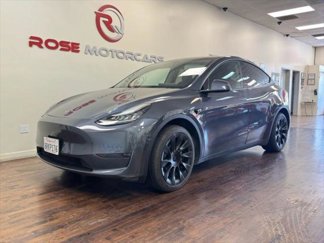 Used 2020 Tesla Model Y Long Range image 1