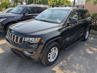 Used 2018 Jeep Grand Cherokee Laredo image 1