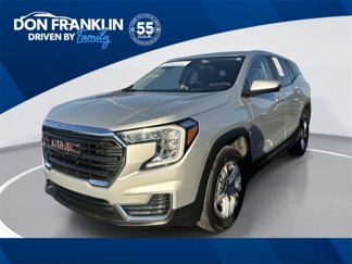 Used 2022 GMC Terrain SLE image 1