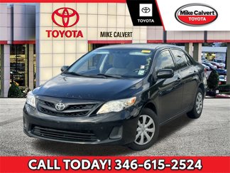 Used 2011 Toyota Corolla LE image 1