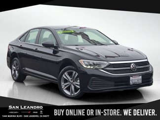 Used 2022 Volkswagen Jetta SE image 1