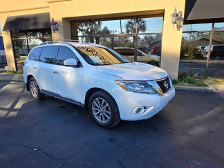 Used 2014 Nissan Pathfinder SL image 1